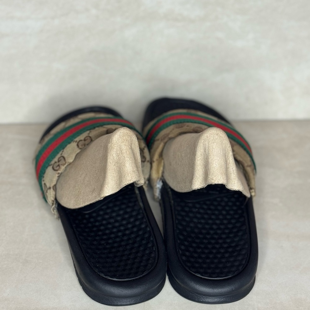 Nike custom slides - Picture 3 of 4